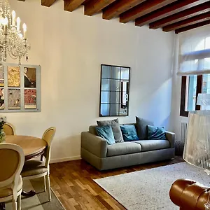 Santa Caterina: Charming Appartamento Treviso